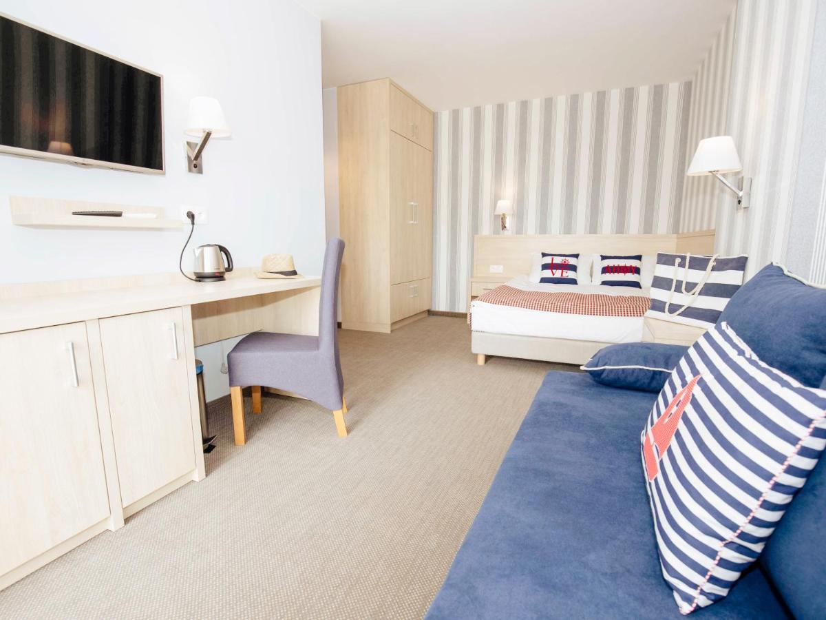 Porto Marina Hotell Krynica Morska Eksteriør bilde