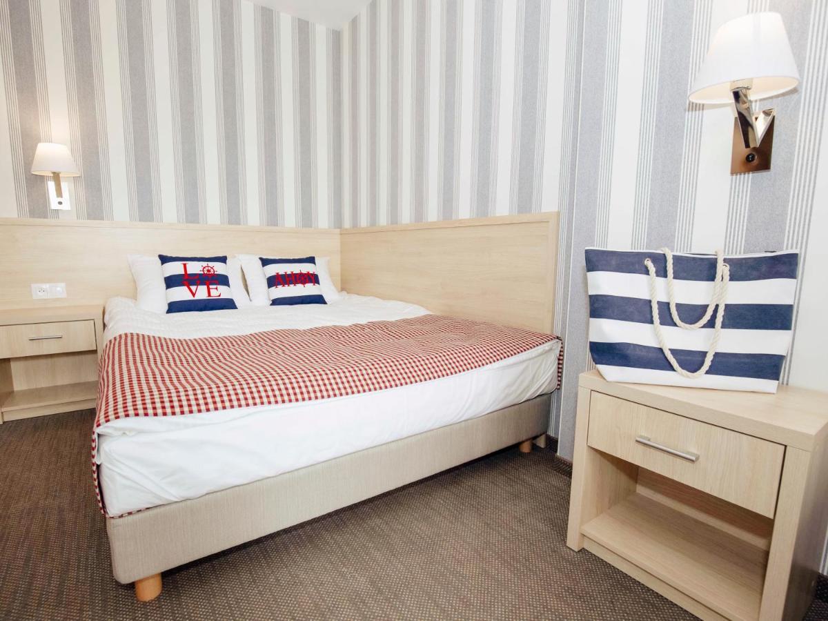 Porto Marina Hotell Krynica Morska Eksteriør bilde