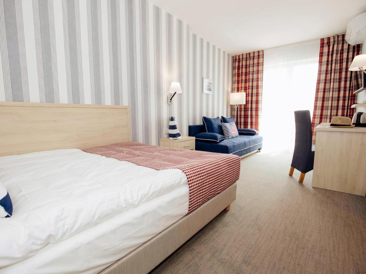 Porto Marina Hotell Krynica Morska Eksteriør bilde