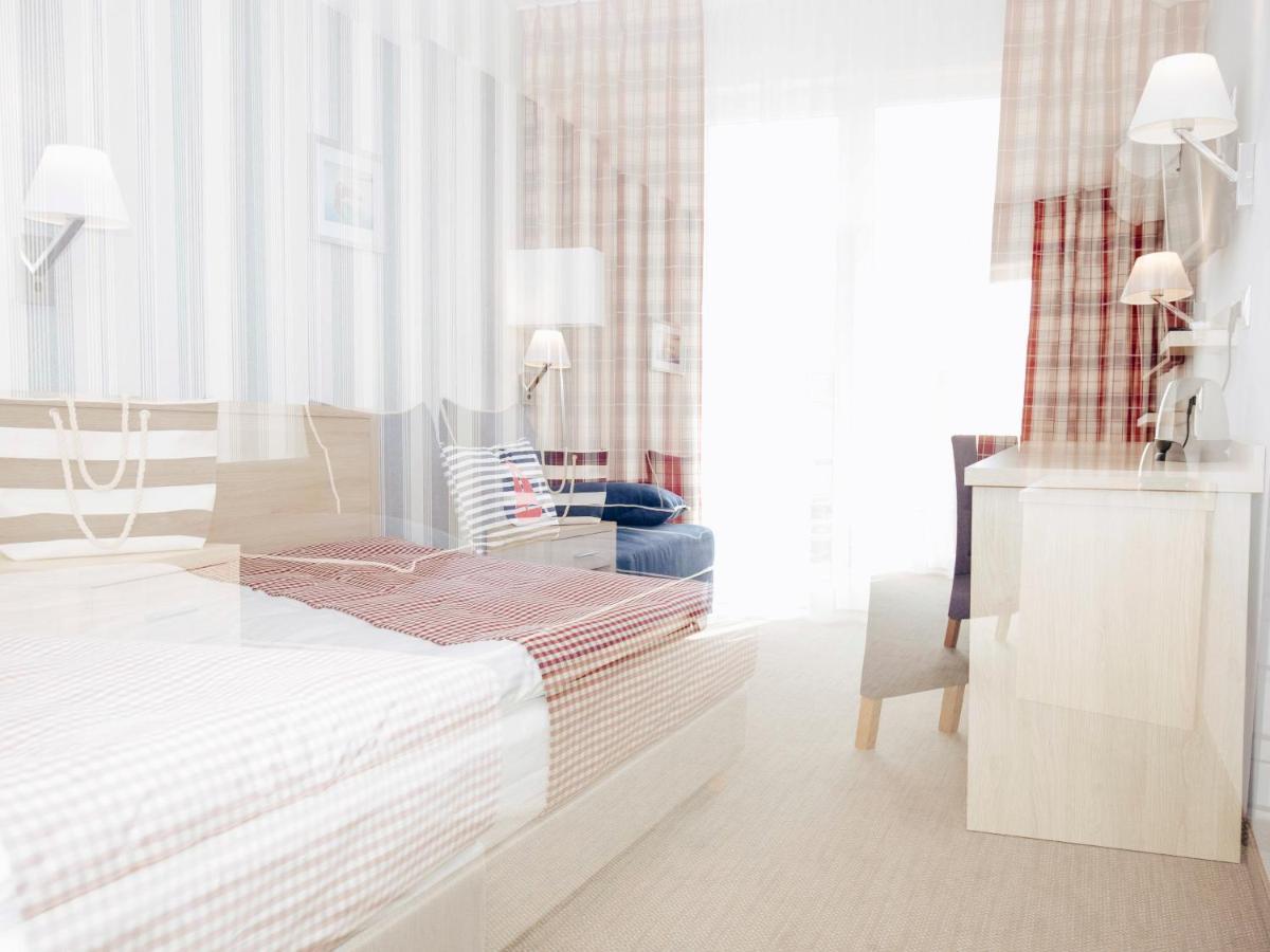 Porto Marina Hotell Krynica Morska Eksteriør bilde
